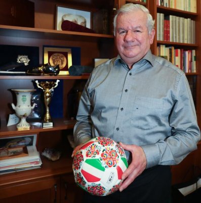 Képtalálat a következőre: „120 éves szegedi futballcsapat-fotók”